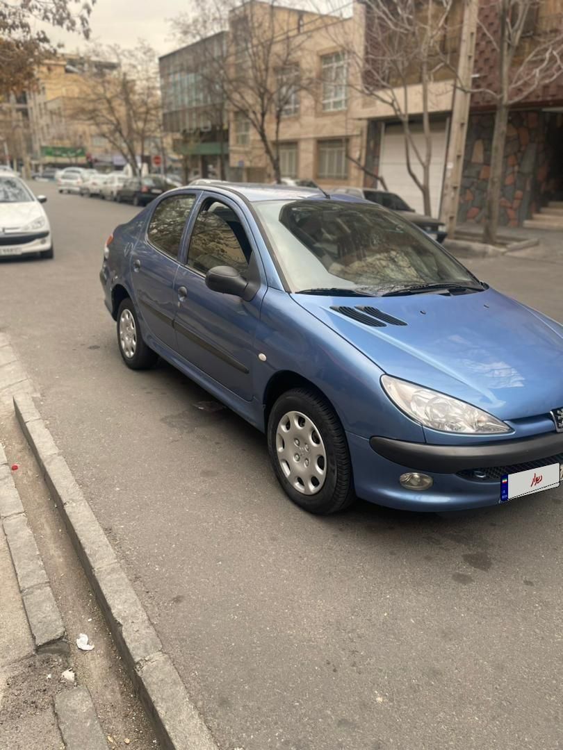 پژو ۲۰۶ صندوق دار v8 - 1393