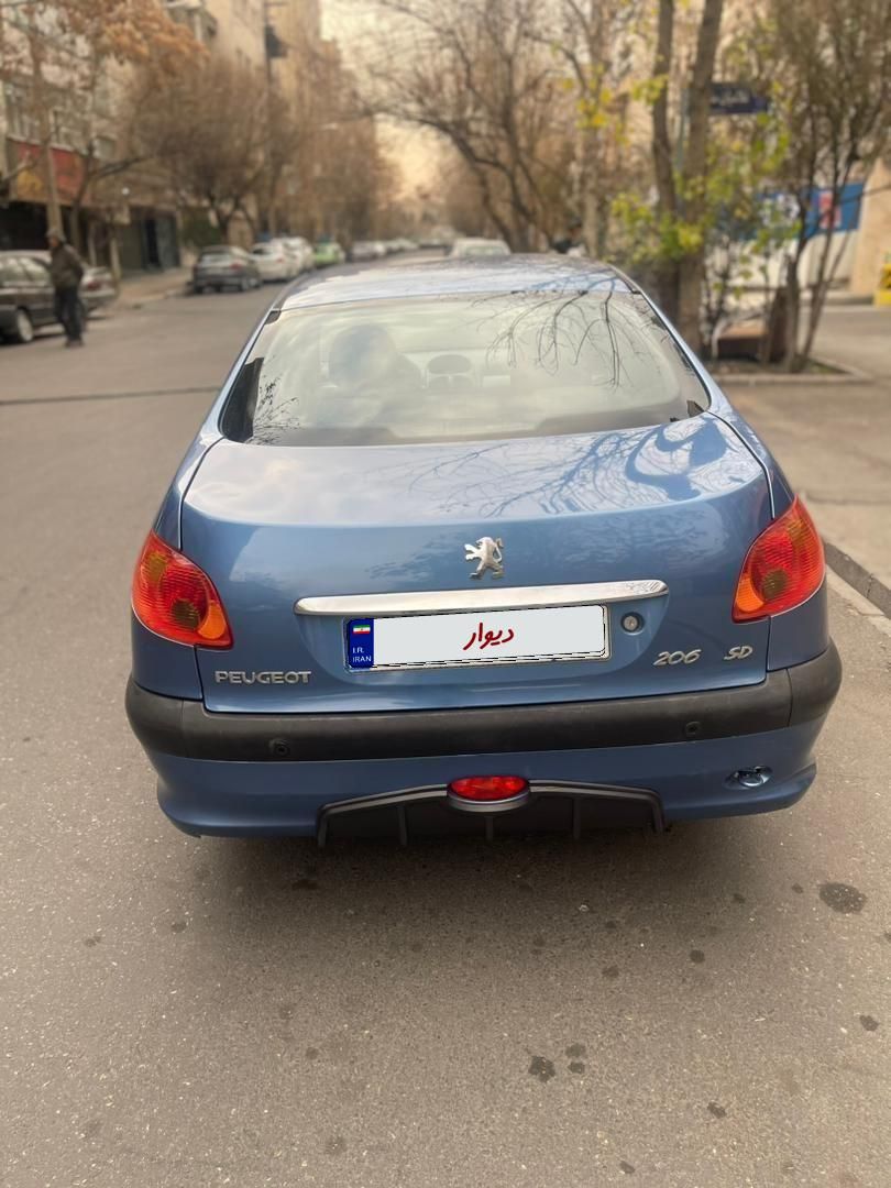 پژو ۲۰۶ صندوق دار v8 - 1393