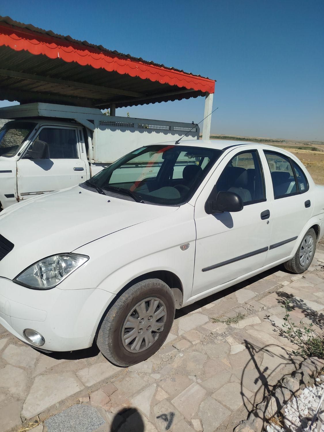 تیبا صندوق دار SX - 1400