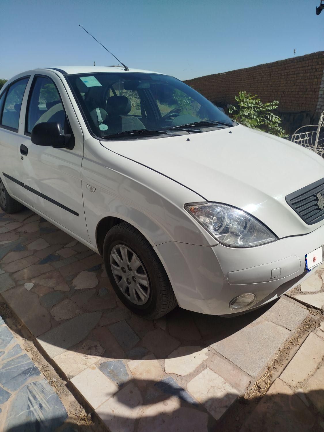 تیبا صندوق دار SX - 1400