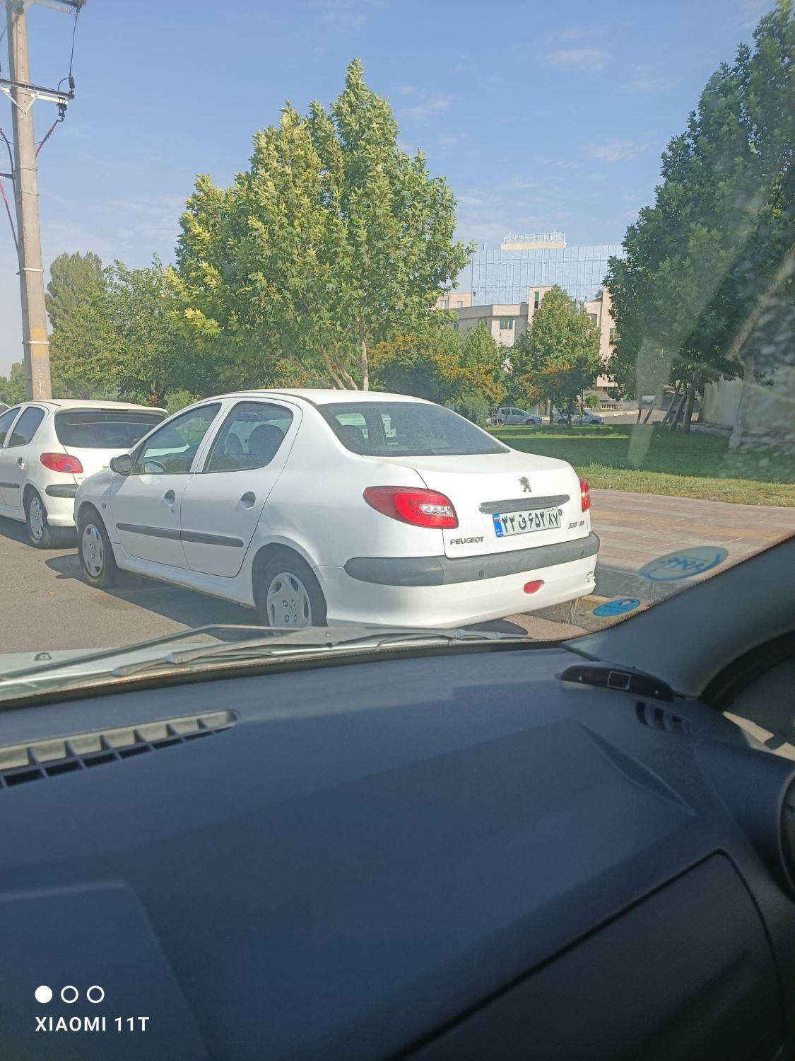 پژو ۲۰۶ صندوق دار v8 - 1393