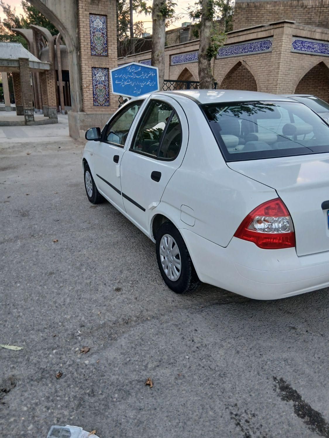 تیبا صندوق دار SX - 1399