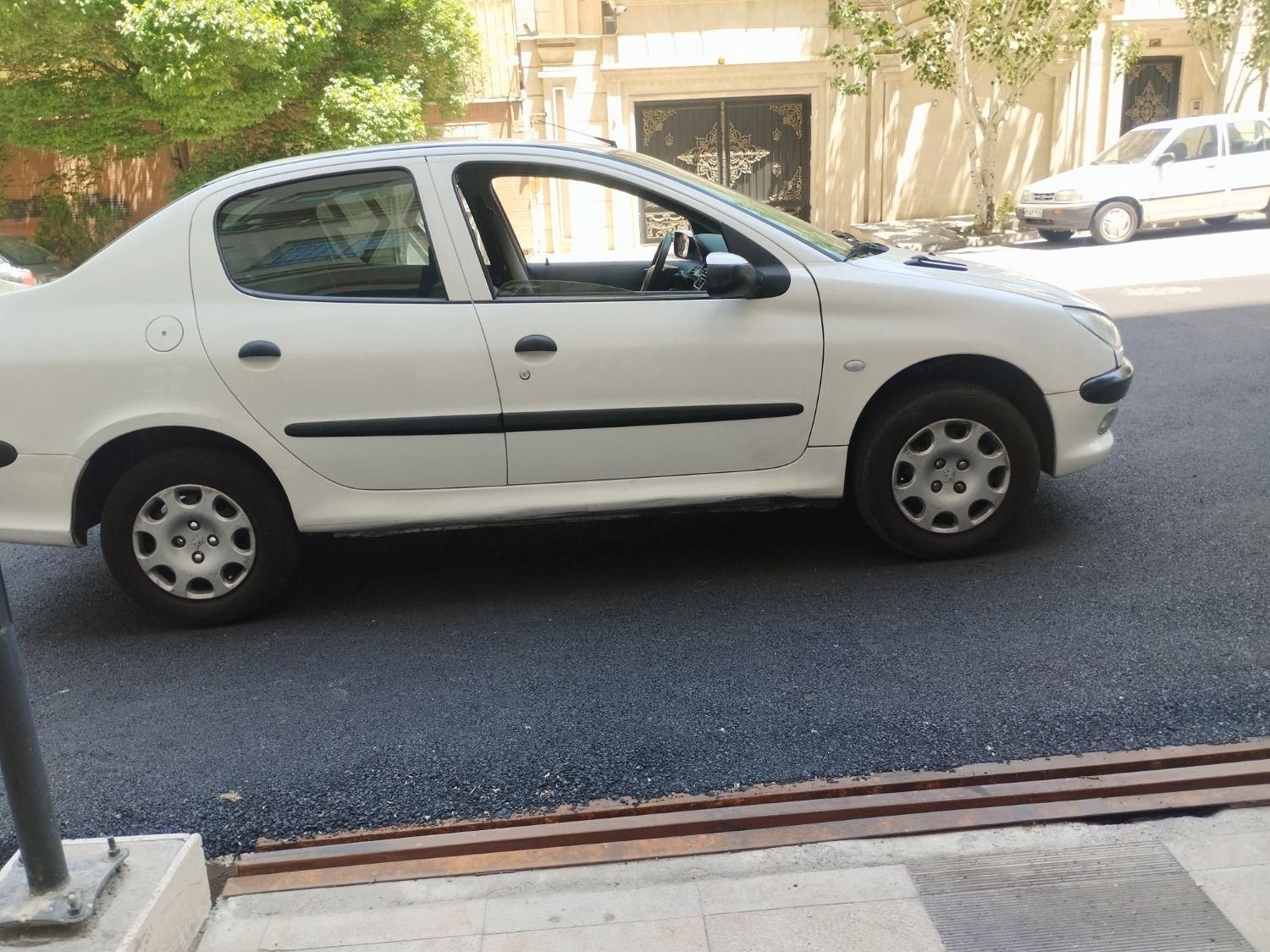 پژو ۲۰۶ صندوق دار v8 - 1395