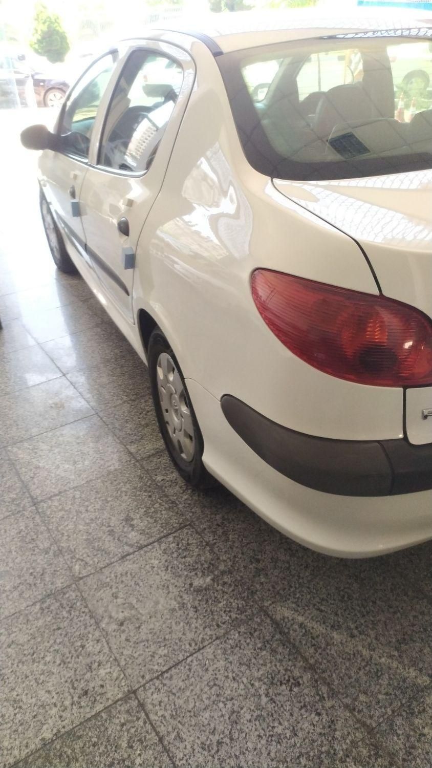 پژو ۲۰۶ صندوق دار v8 - 1395