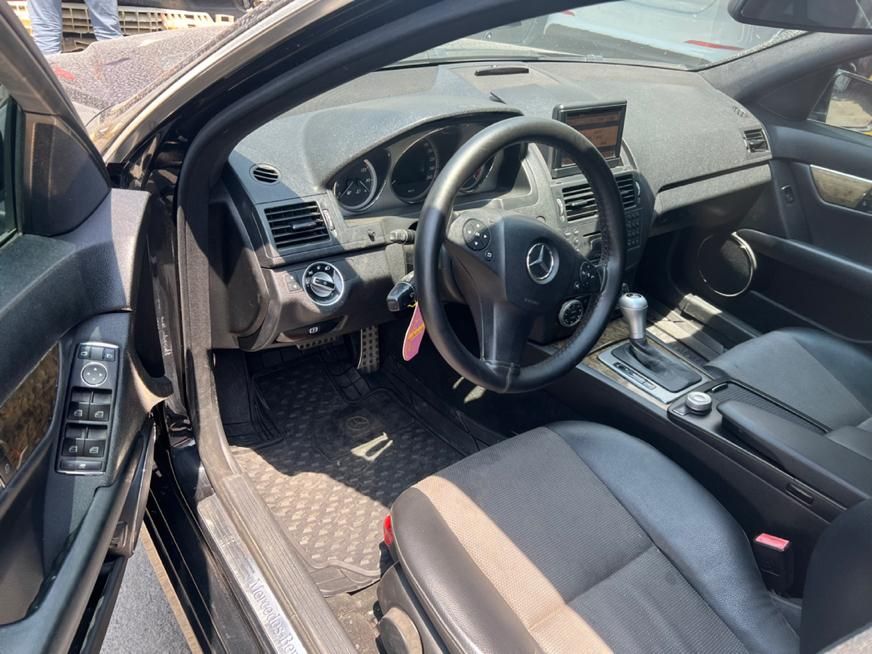 بنز C 200 - 2011