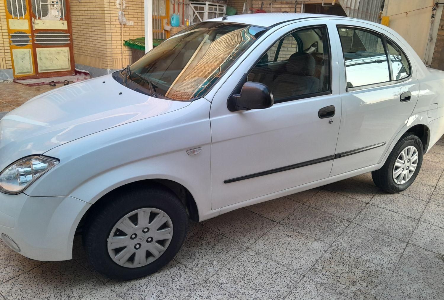 تیبا صندوق دار SX - 1396