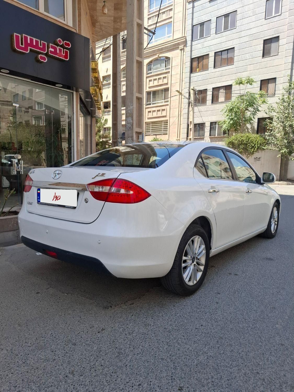جک J5 اتوماتیک - 1396