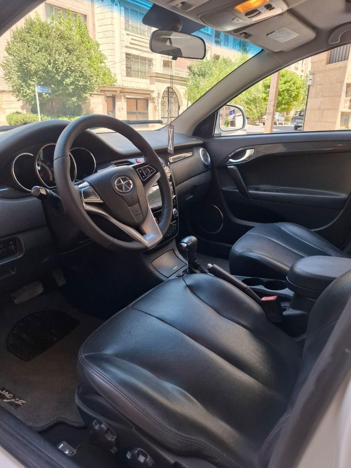 جک J5 اتوماتیک - 1396