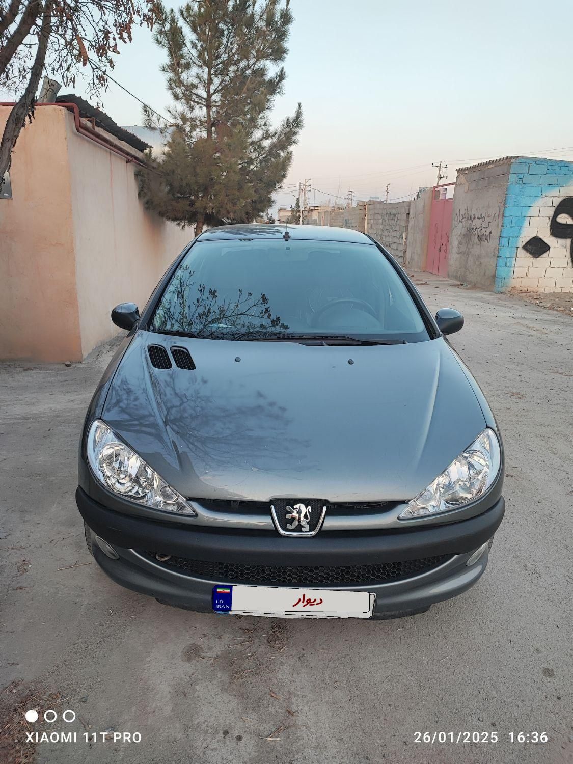پژو ۲۰۶ صندوق دار v8 - 1393