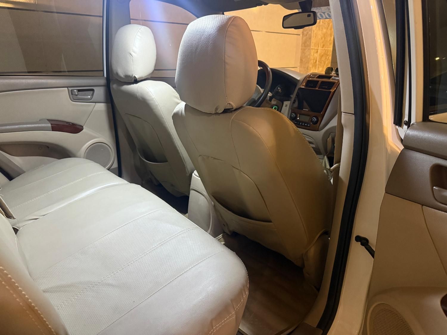 کیا اسپورتیج 6 سیلندر 2700cc - 2010