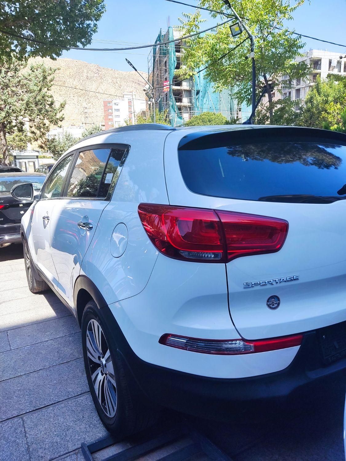 کیا اسپورتیج 4 سیلندر فول 2400cc - 2015