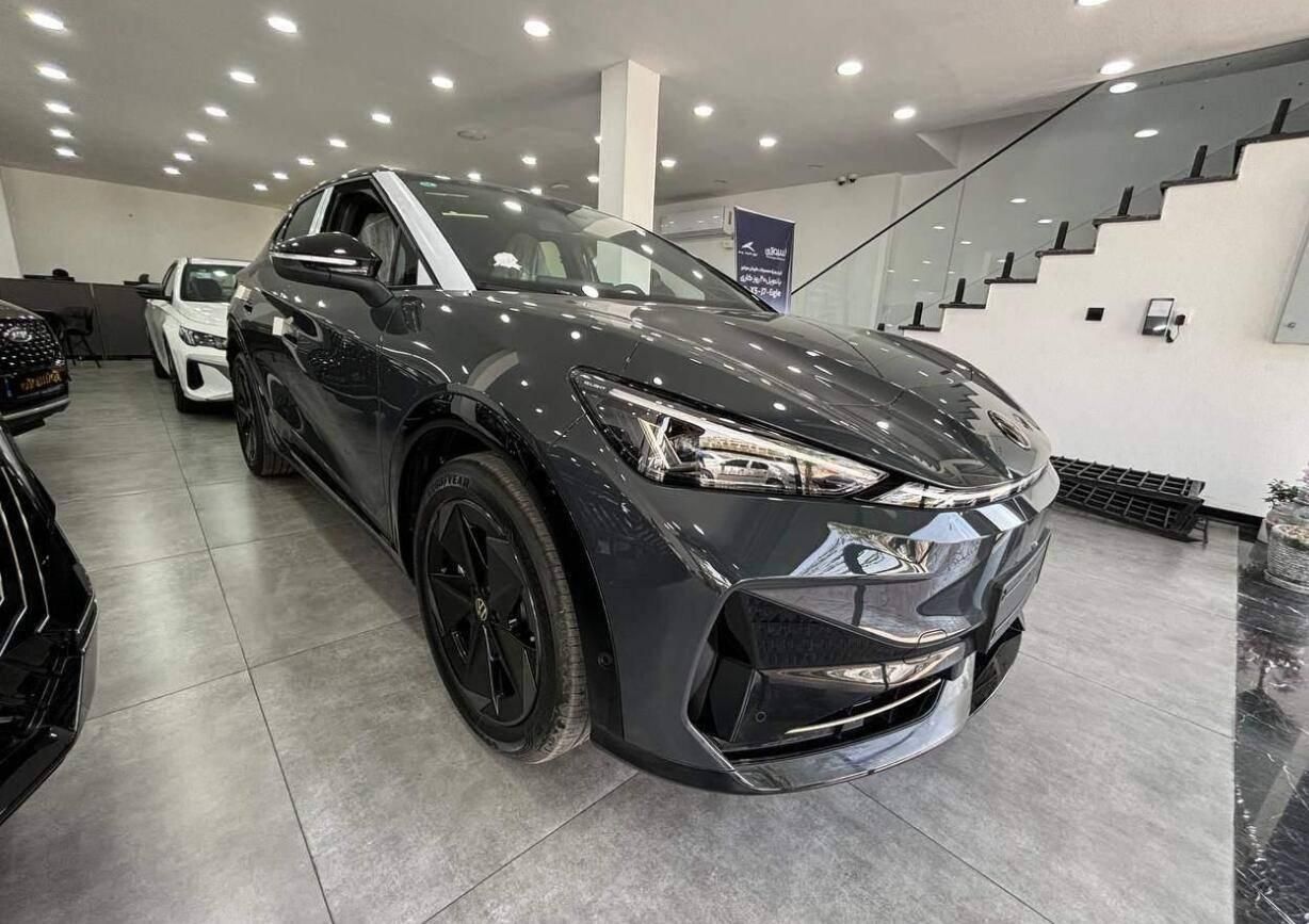 فولکس گلف GTI - 2024