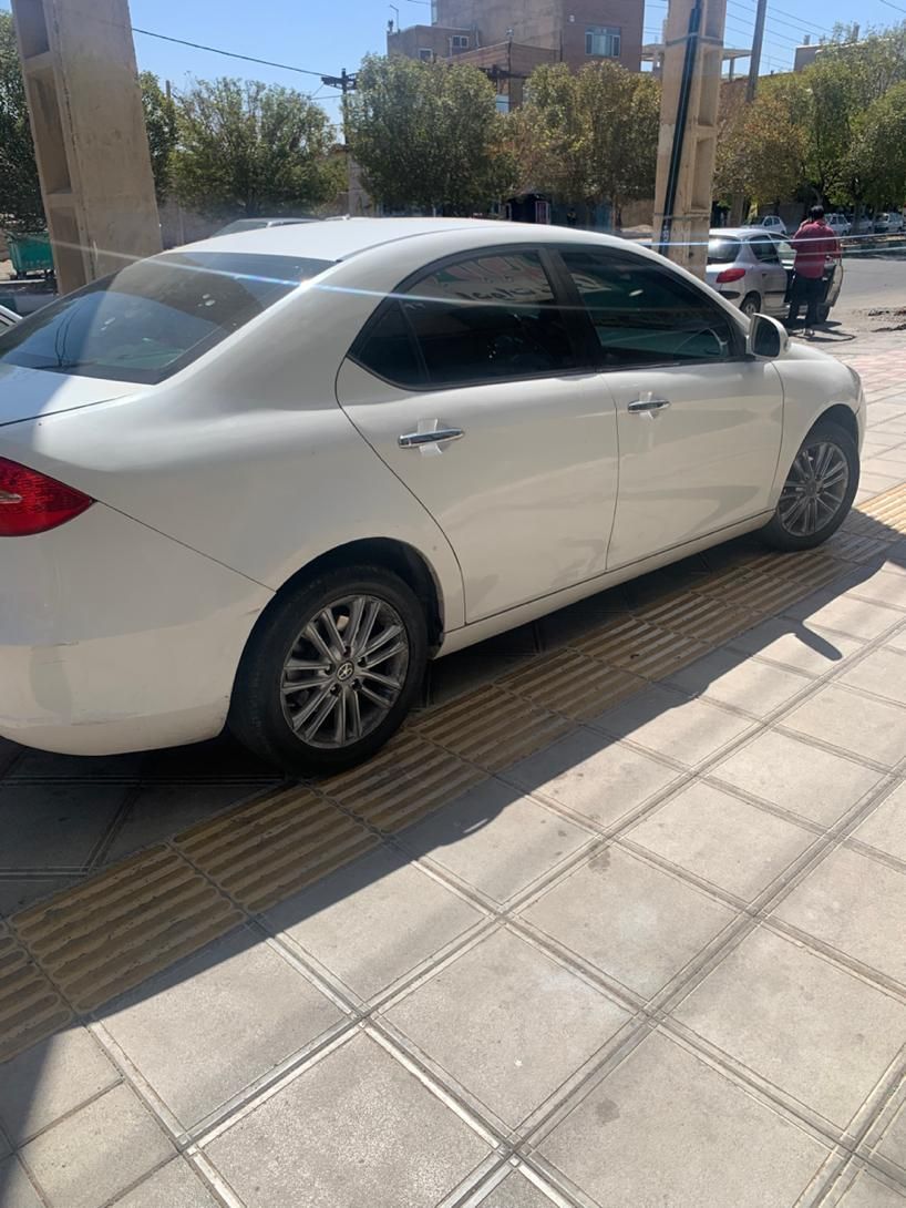جک J5 اتوماتیک - 1394