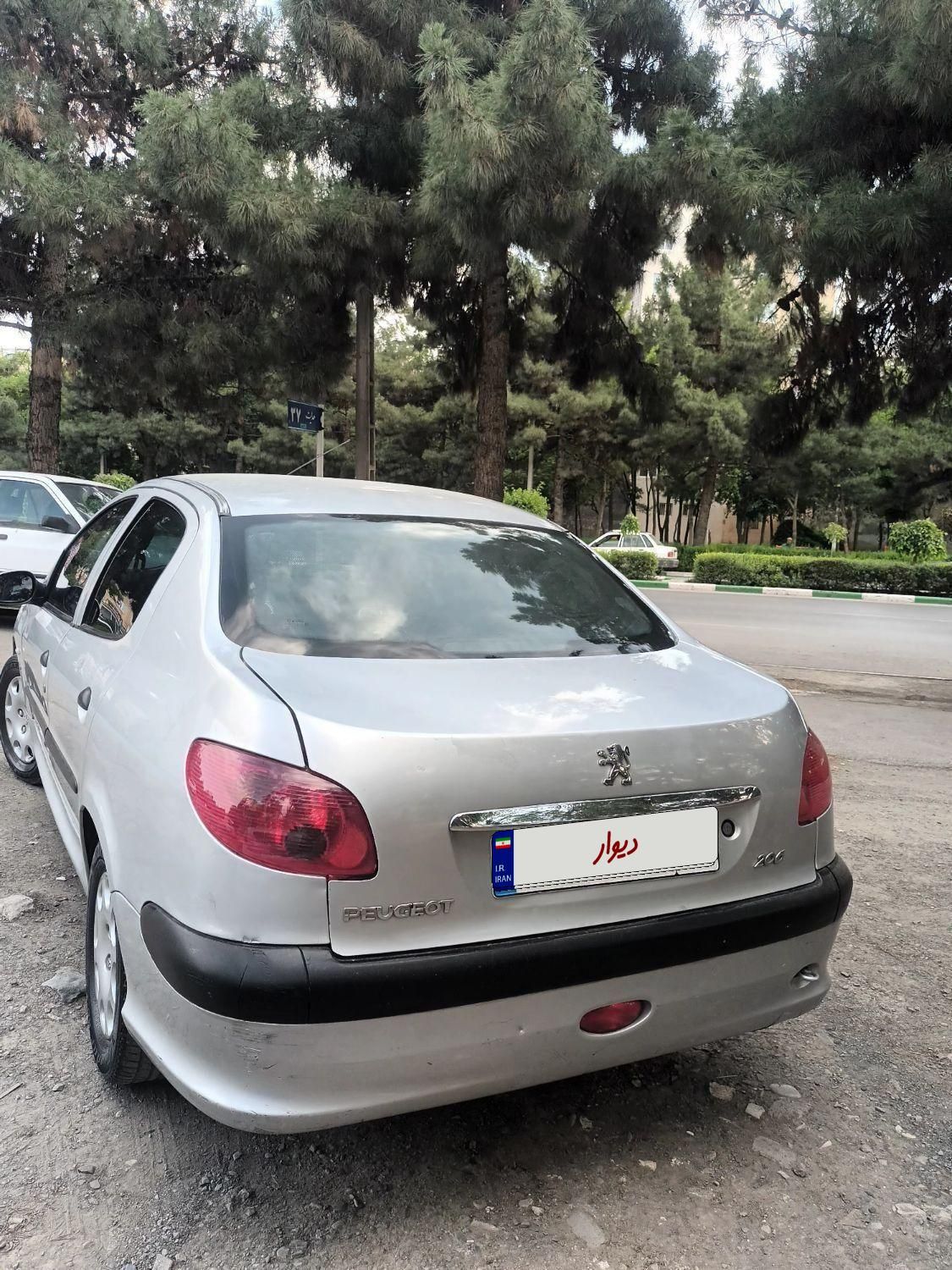 پژو ۲۰۶ صندوق دار v20 - 1388