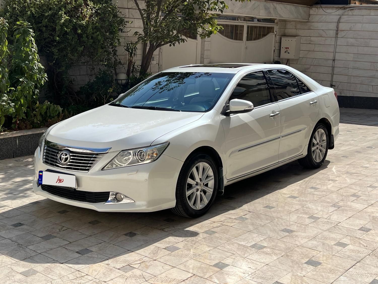 تویوتا آریون XV40 - 2012