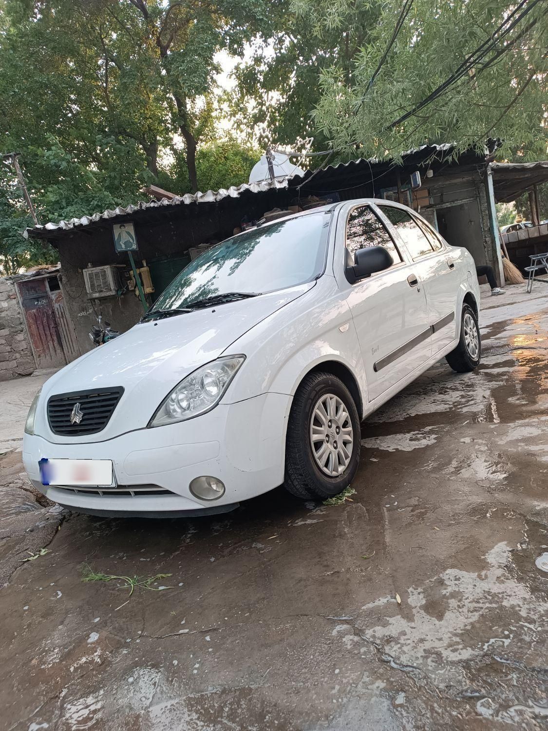 تیبا صندوق دار SX - 1393