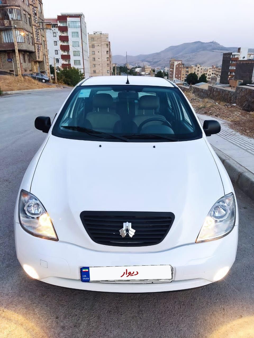 تیبا صندوق دار SX - 1401