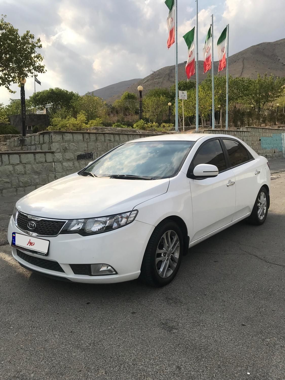 کیا سراتو 2.0 لیتر اتوماتیک GT لاین - 2015
