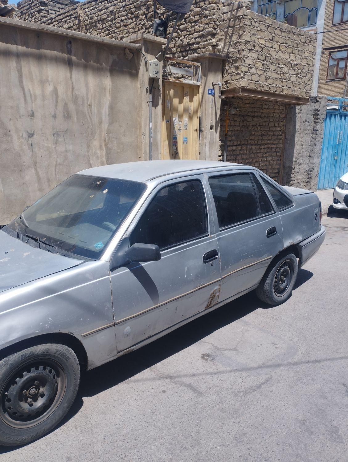 دوو سیلو سدان - 1376