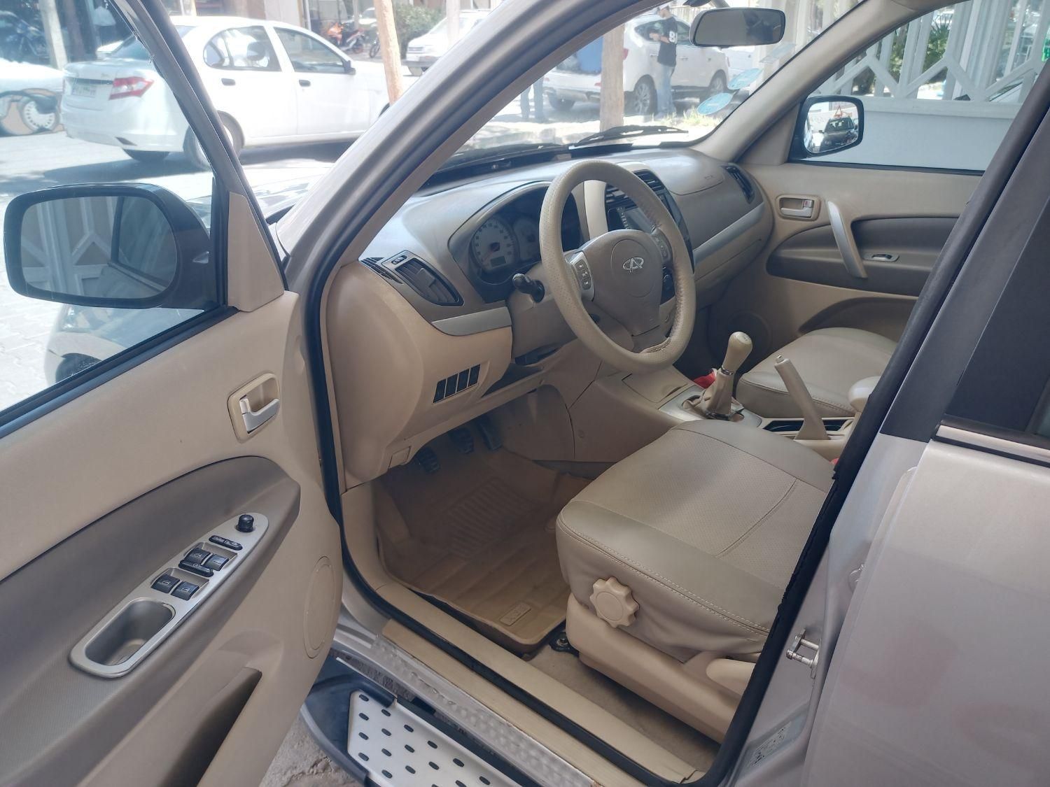 ام وی ام X33 دنده‌ای ساده - 1391