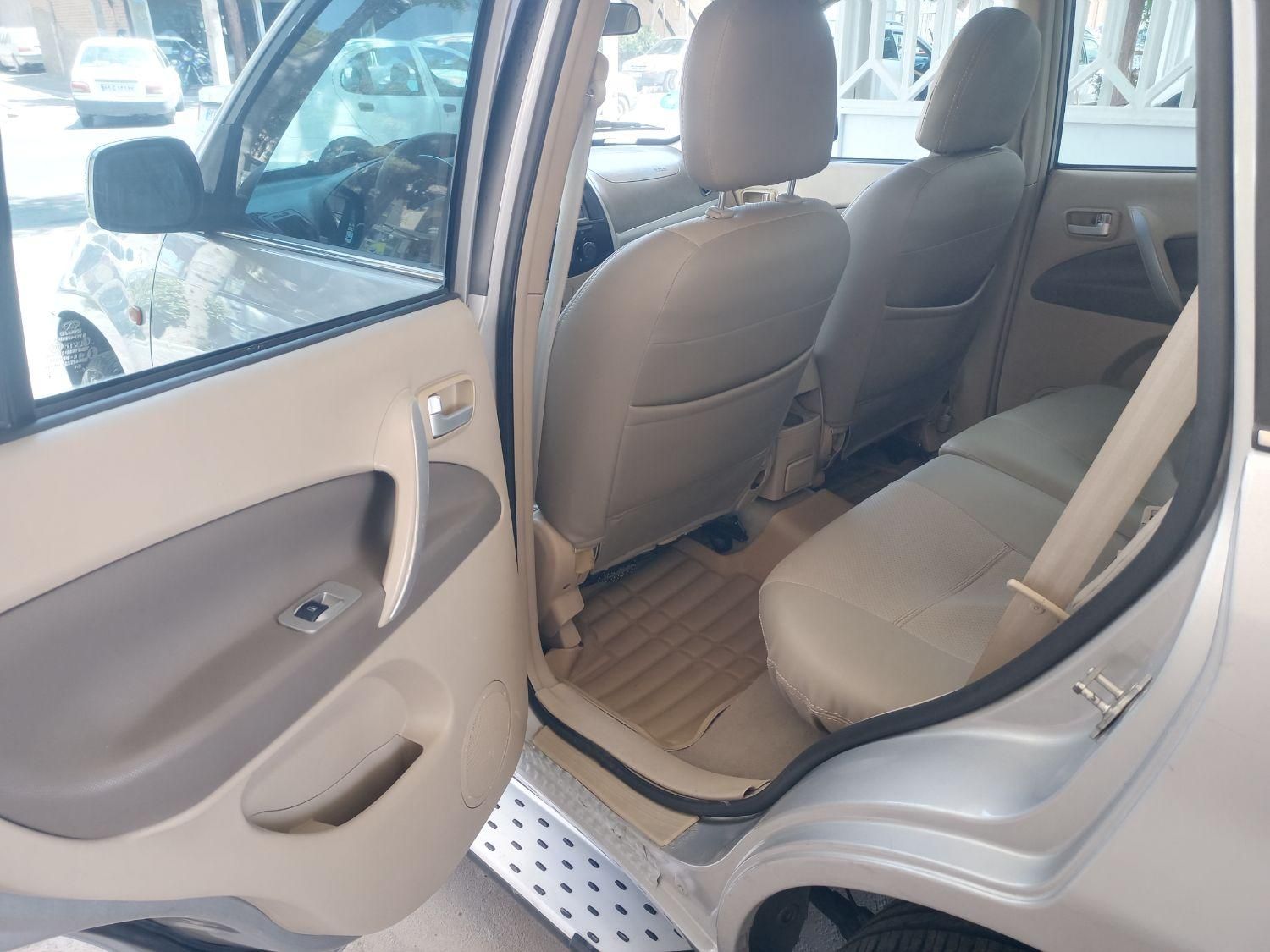 ام وی ام X33 دنده‌ای ساده - 1391