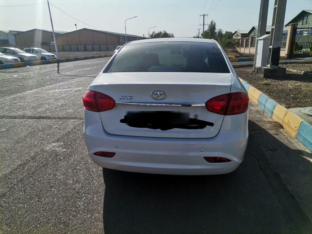 جک J4 اتوماتیک ساده - 1402