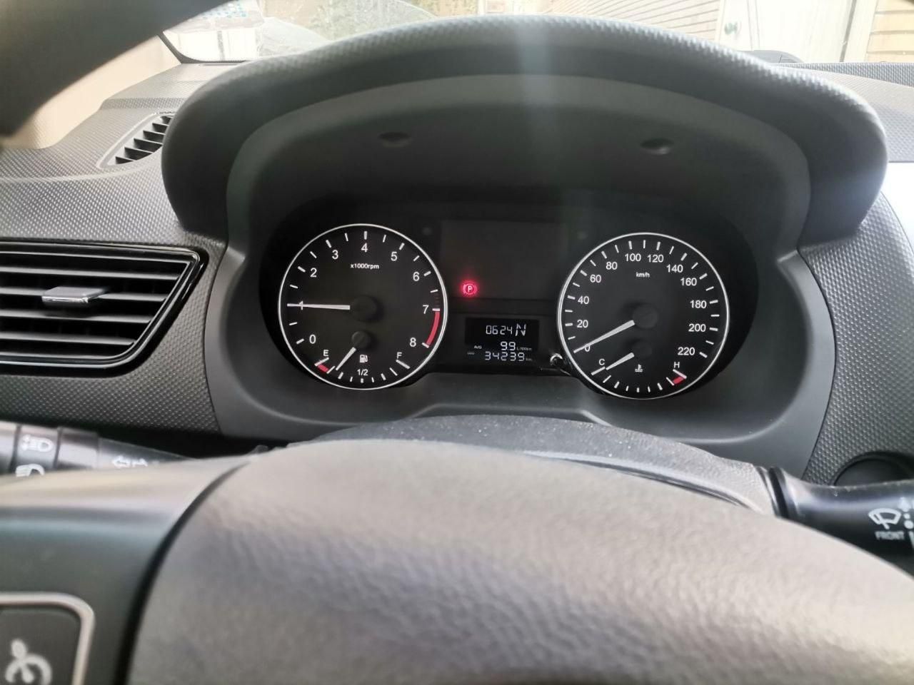 جک J4 اتوماتیک ساده - 1402