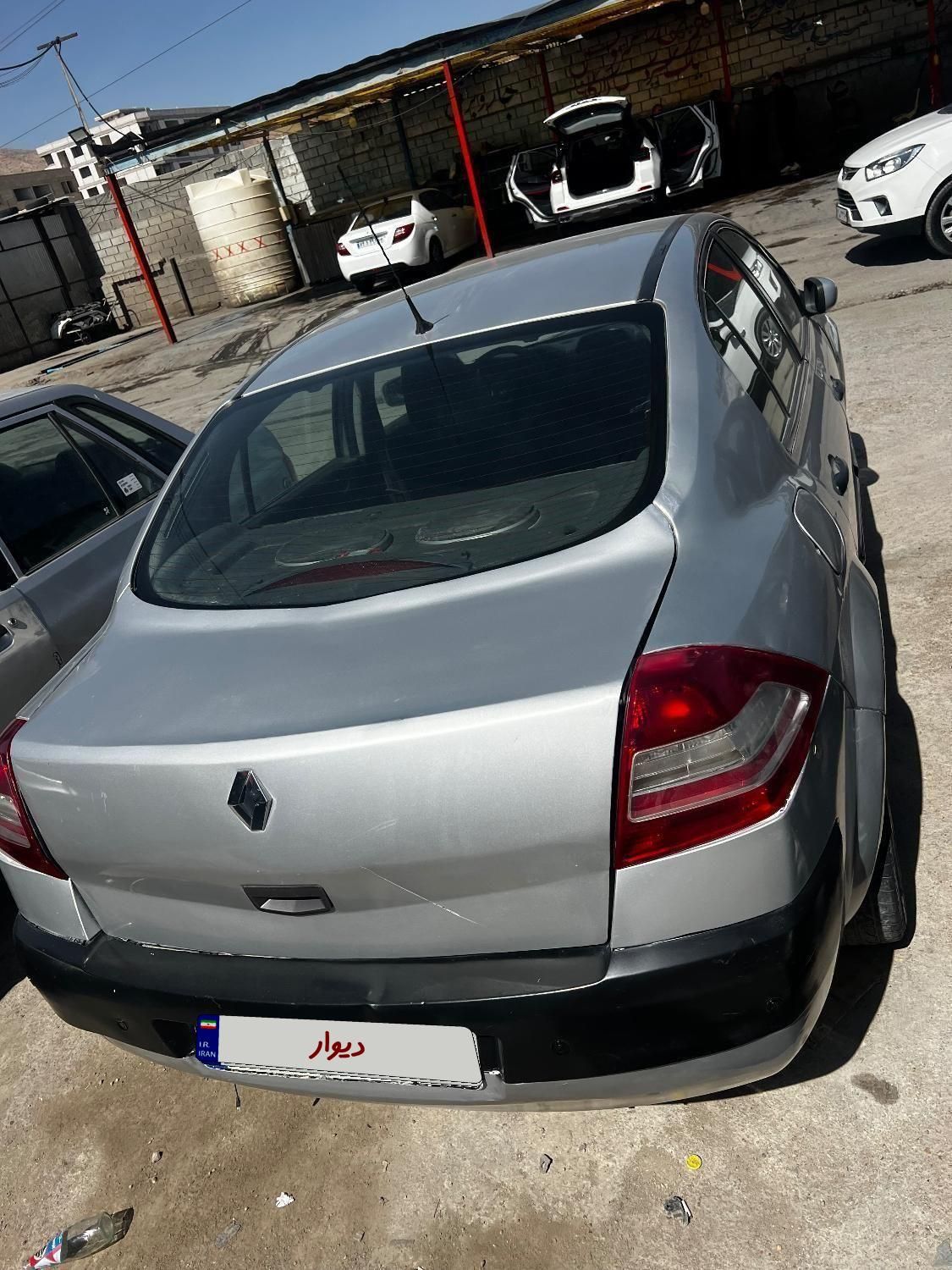 رنو مگان وارداتی دنده‌ای 1600 - 2007