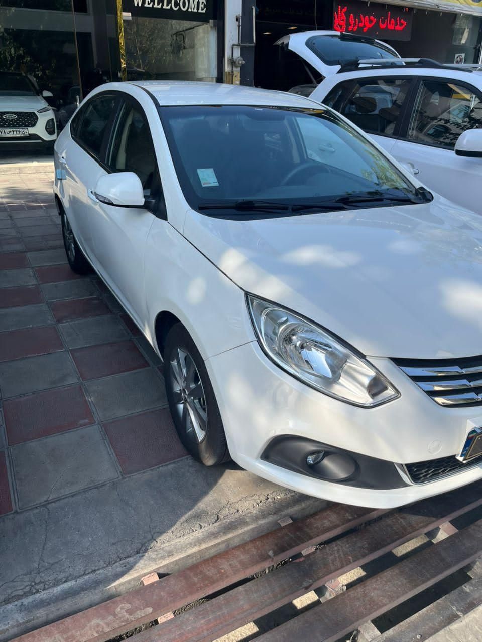 جک J4 اتوماتیک ساده - 1403