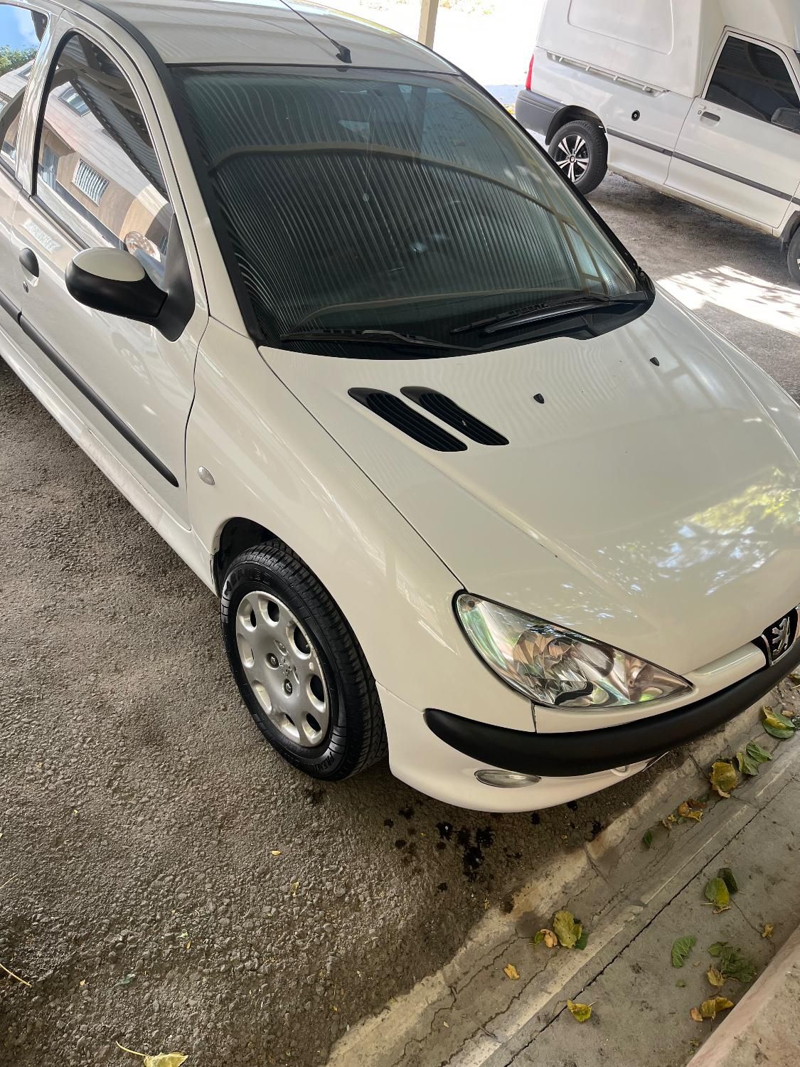 پژو ۲۰۶ صندوق دار v8 - 1399