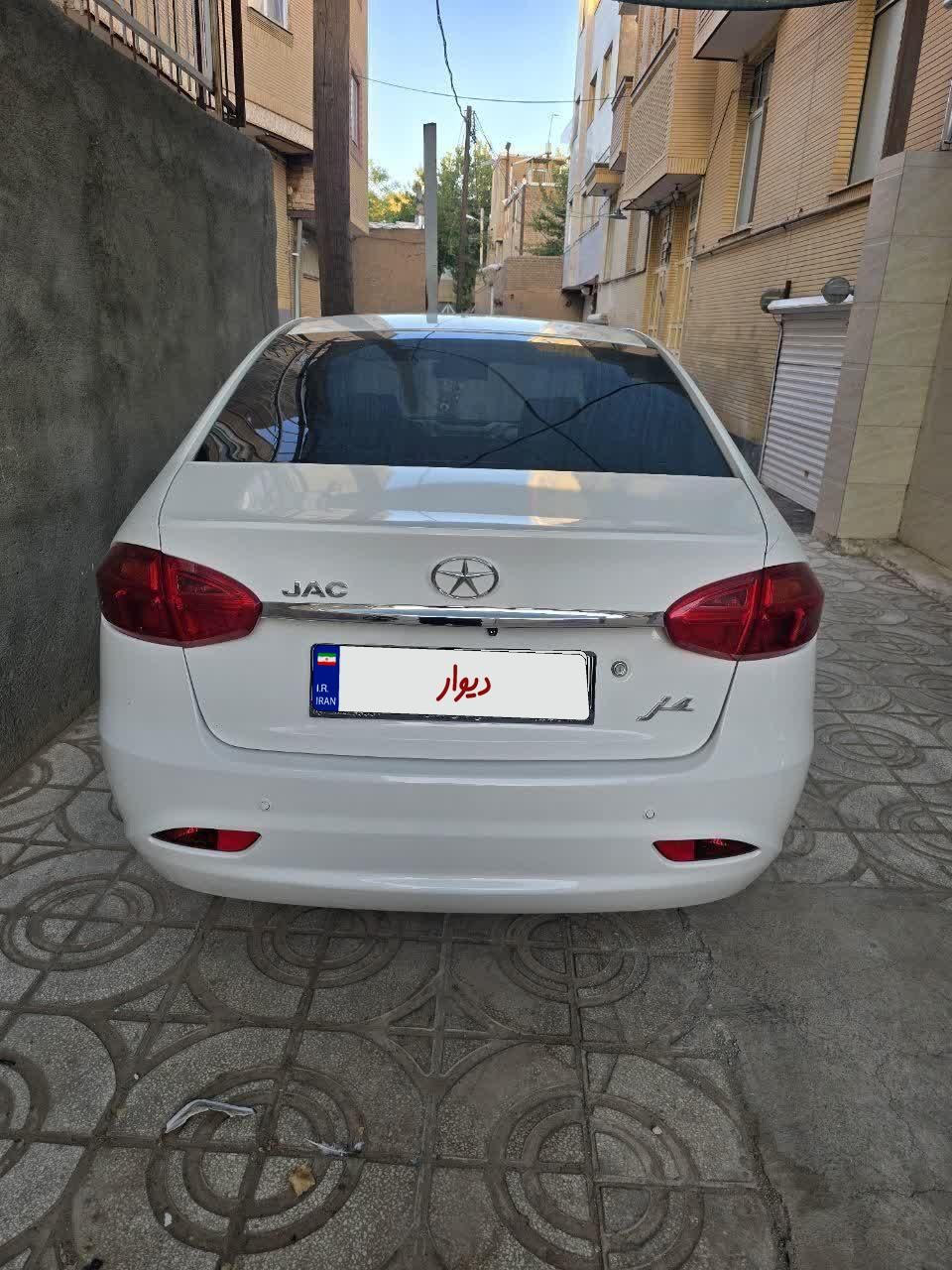 جک J4 اتوماتیک ساده - 1402