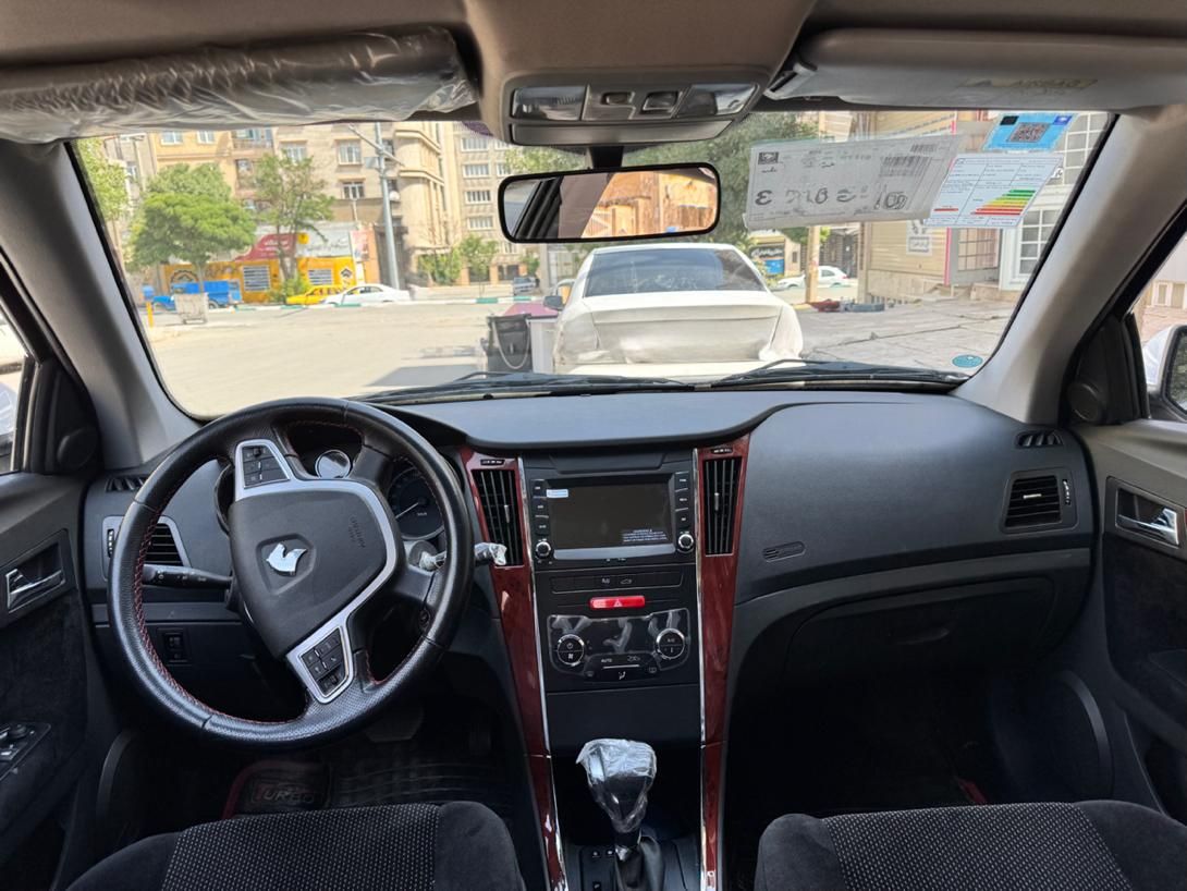 دنا پلاس توربو 6 دنده - 1401