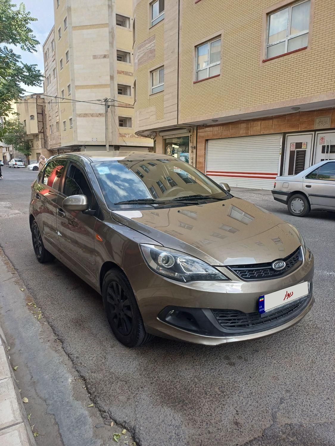 ام وی ام 315 هاچ بک ساده دنده ای - 1394