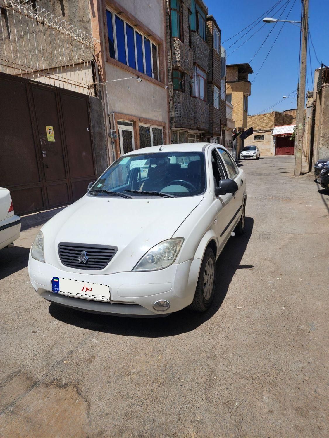 تیبا صندوق دار SX - 1401