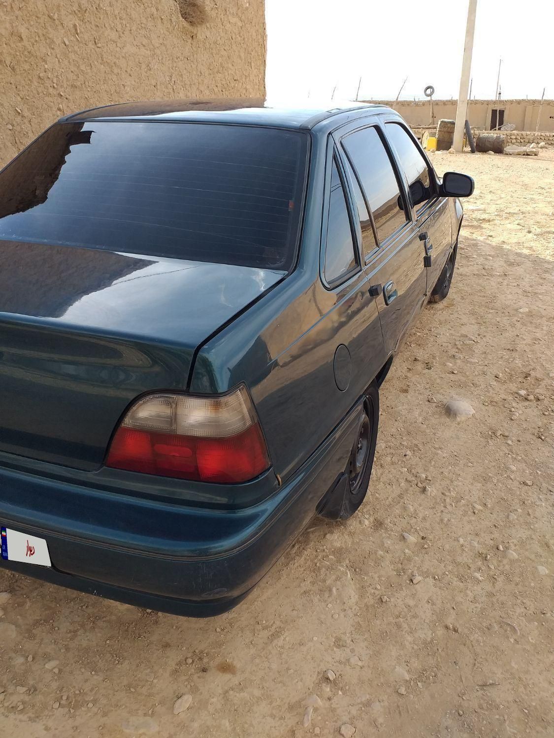 دوو سیلو سدان - 1377