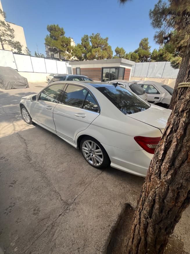 بنز C 200 - 2012