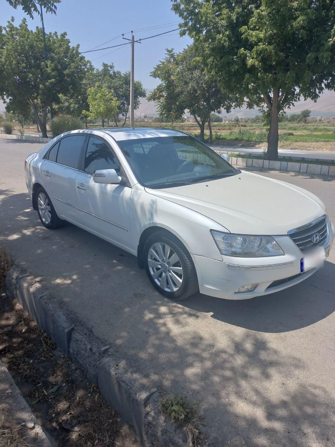 هیوندای سوناتا فول YF - 2010