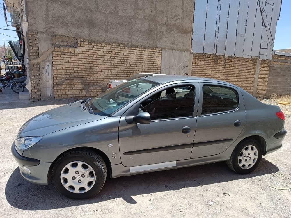 پژو ۲۰۶ صندوق دار v8 - 1398