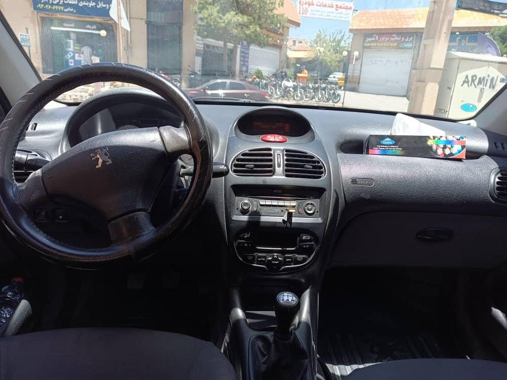پژو ۲۰۶ صندوق دار v8 - 1398