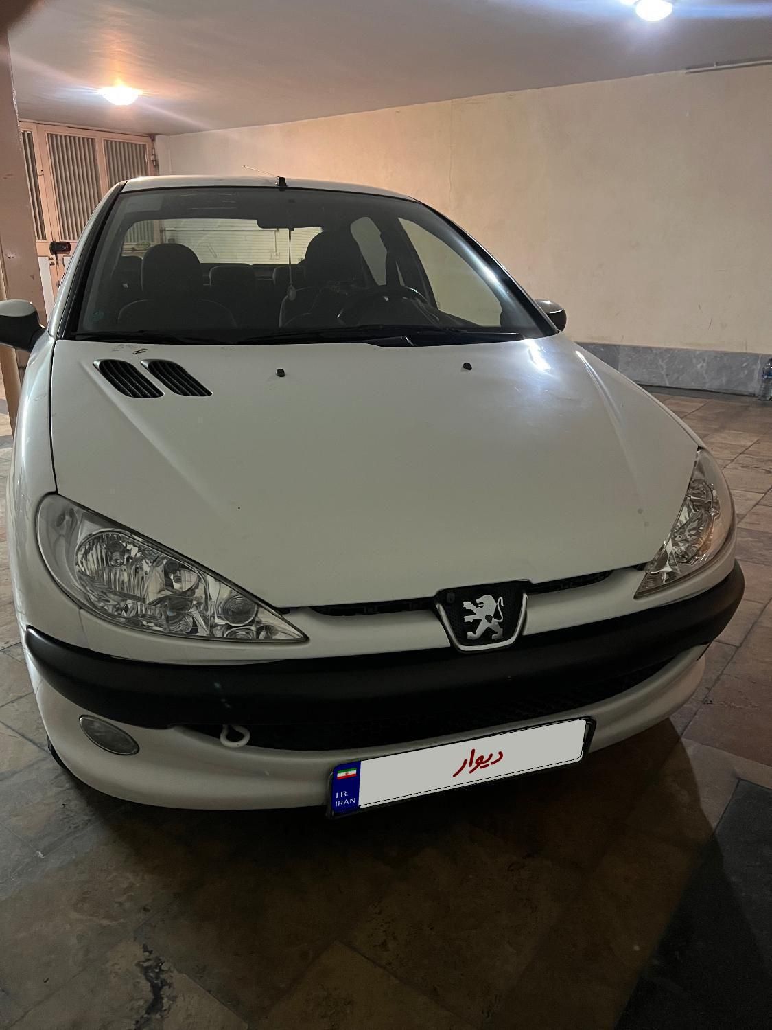 پژو ۲۰۶ صندوق دار v8 - 1395