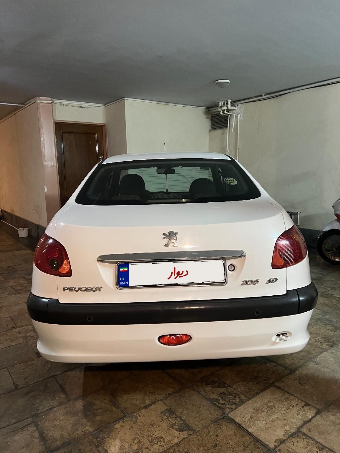 پژو ۲۰۶ صندوق دار v8 - 1395
