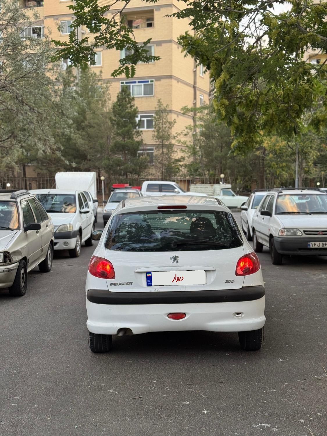 پژو 206 تیپ 2 - 1395