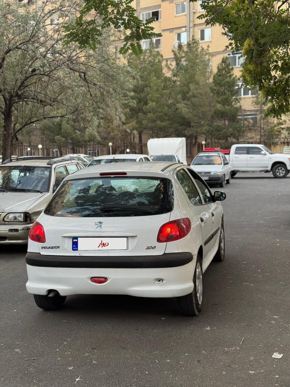 پژو 206 تیپ 2 - 1395