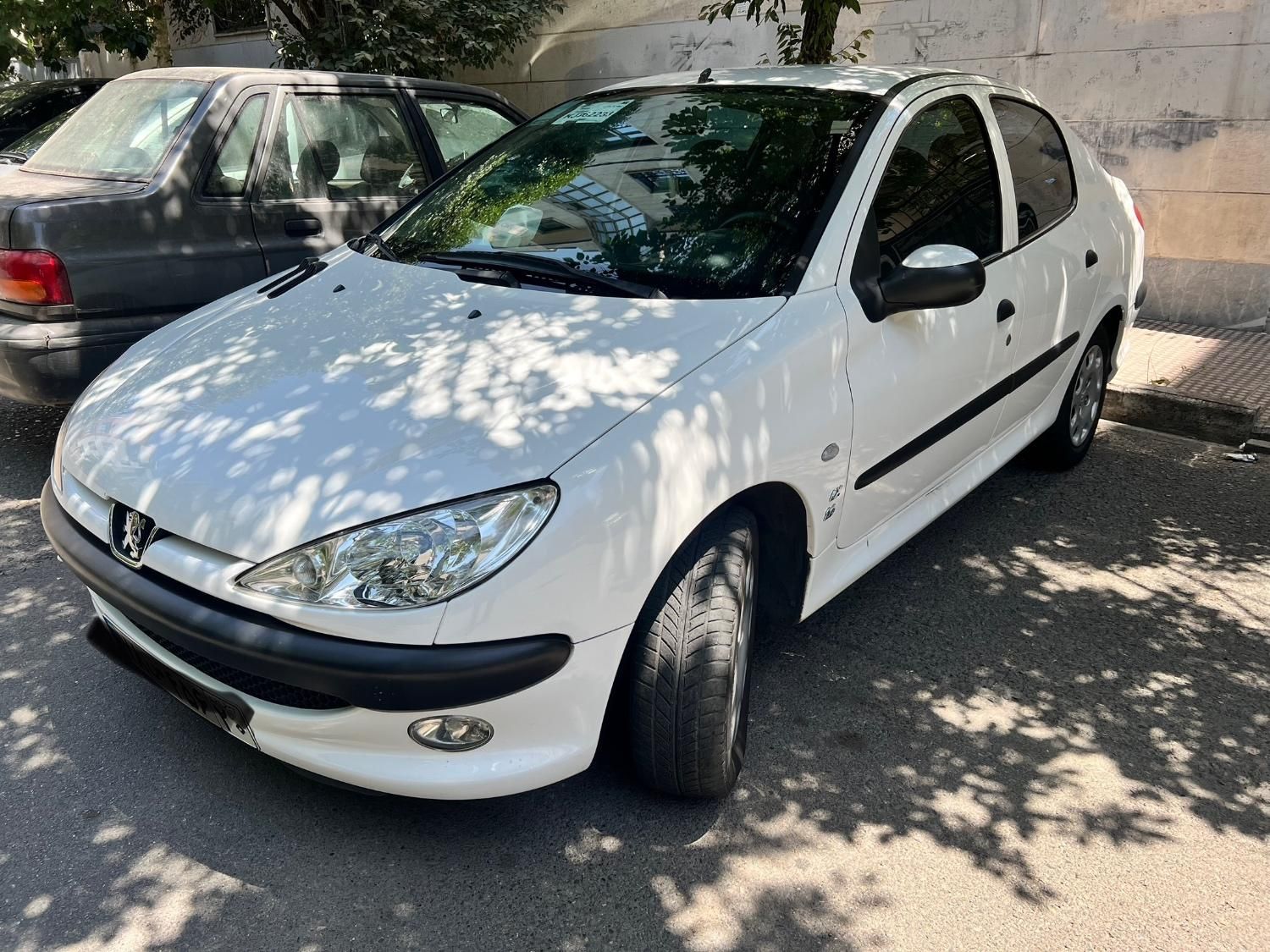 پژو ۲۰۶ صندوق دار v8 - 1398