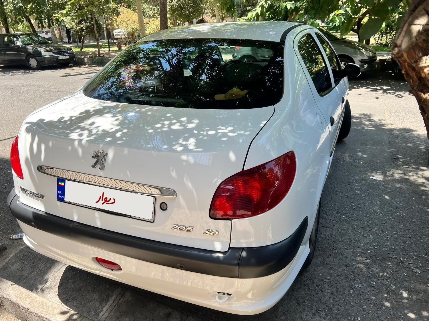 پژو ۲۰۶ صندوق دار v8 - 1398