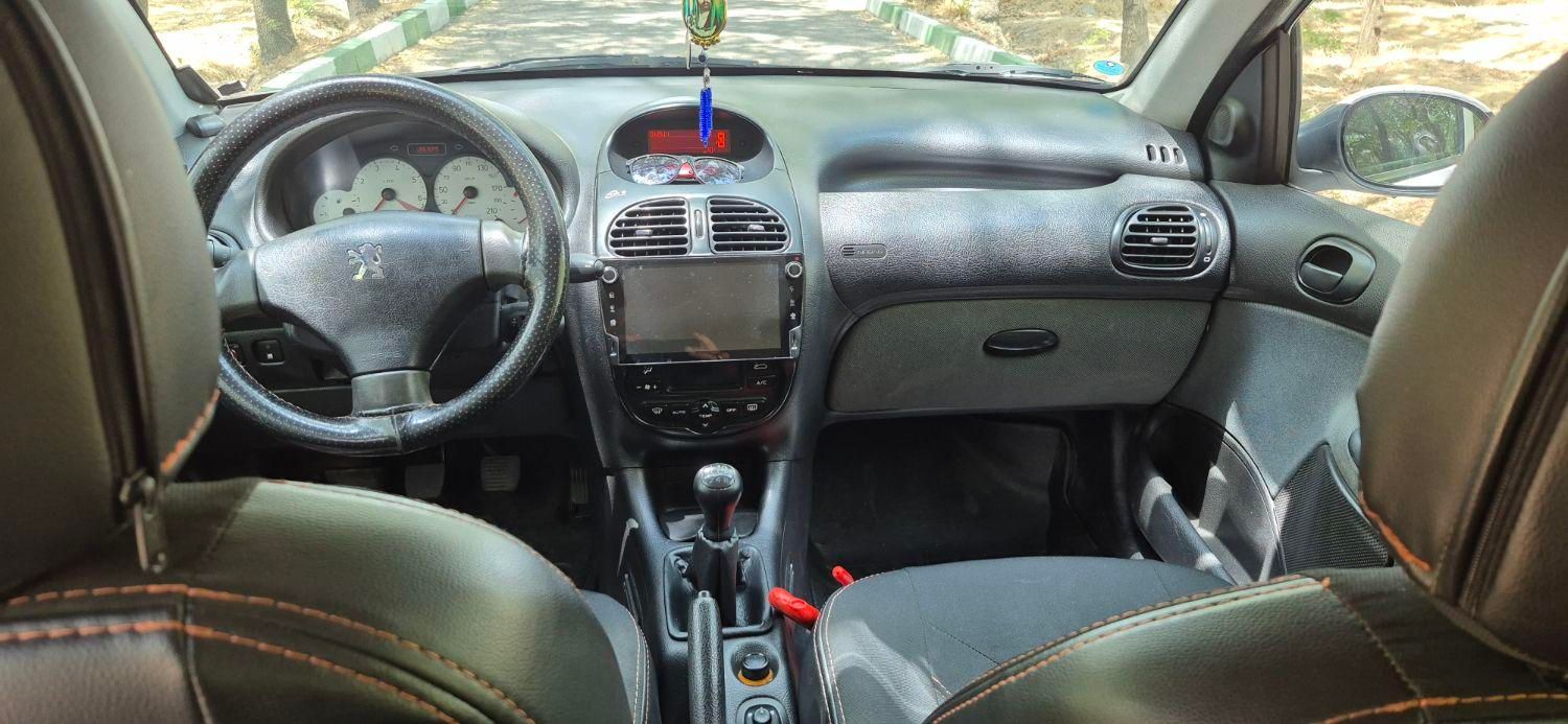 پژو ۲۰۶ صندوق دار v8 - 1397