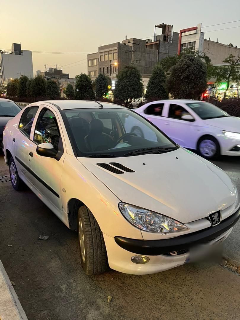 پژو ۲۰۶ صندوق دار v8 - 1389