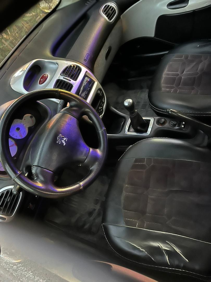 پژو ۲۰۶ صندوق دار v8 - 1389