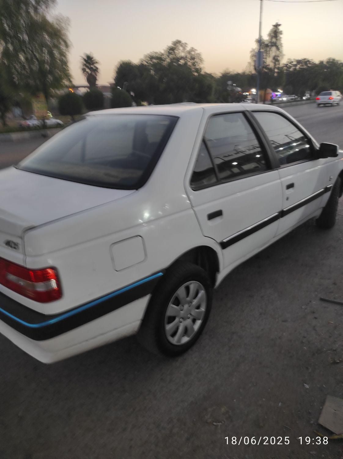 پژو 405 SLX بنزینی TU5 - 1392