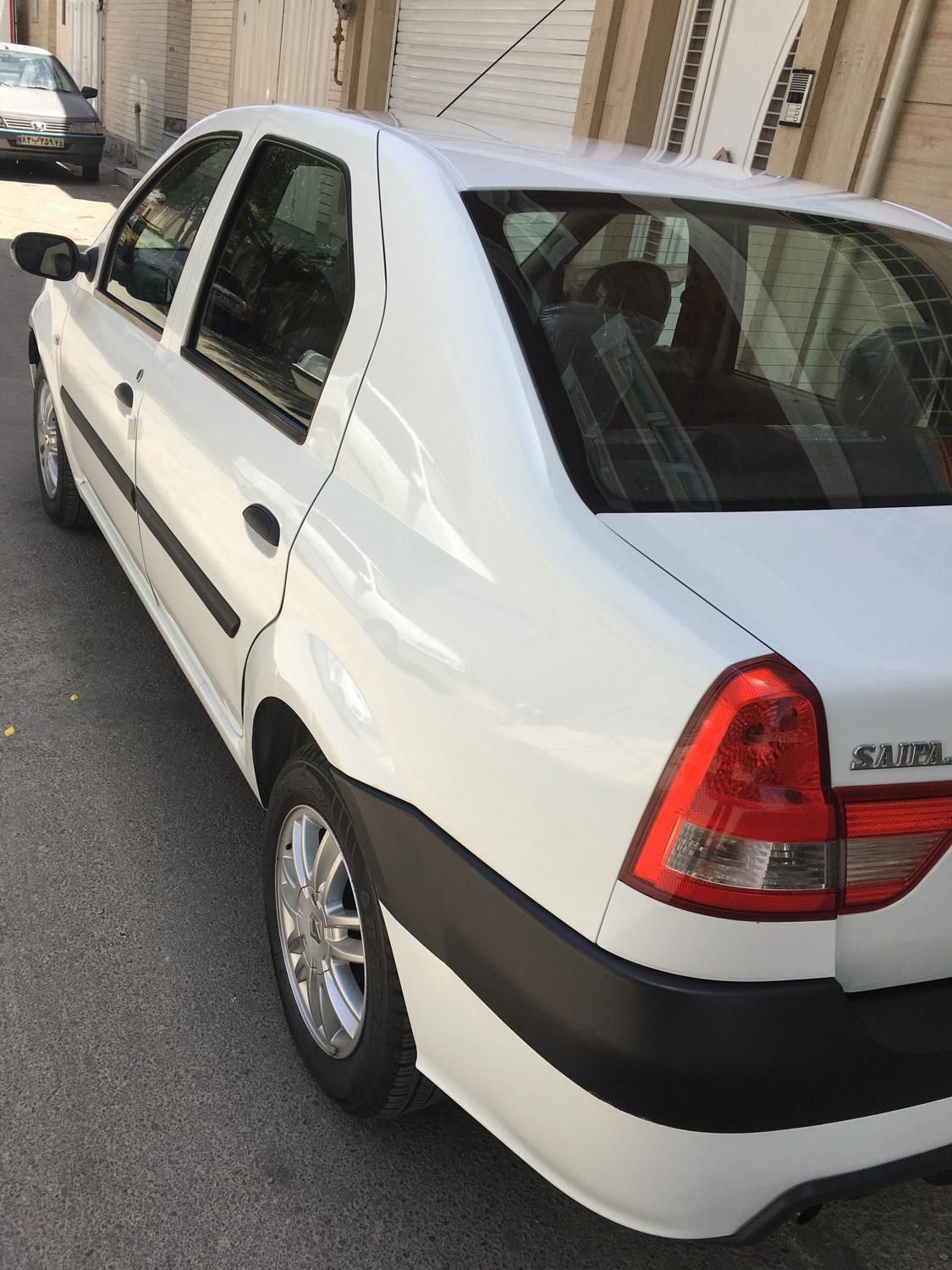 خودرو رنو، پارس تندر آگهی ann_19507471
